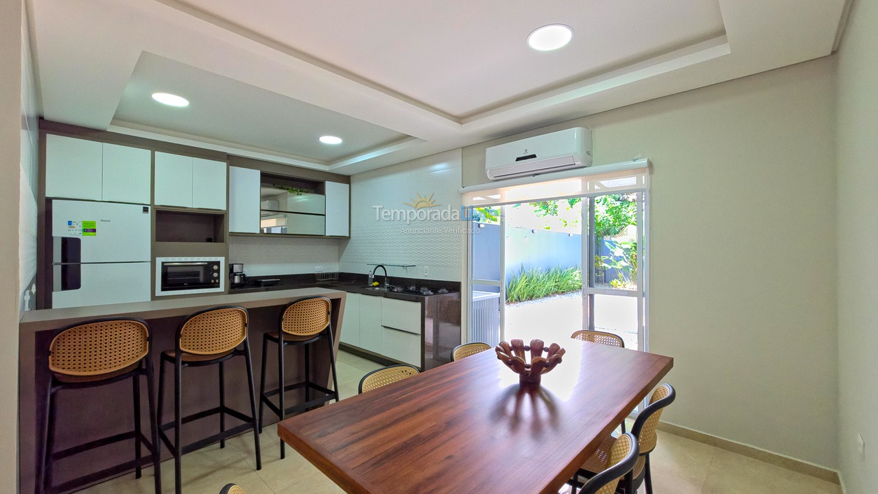 House for vacation rental in São Francisco do Sul (Itaguaçu)