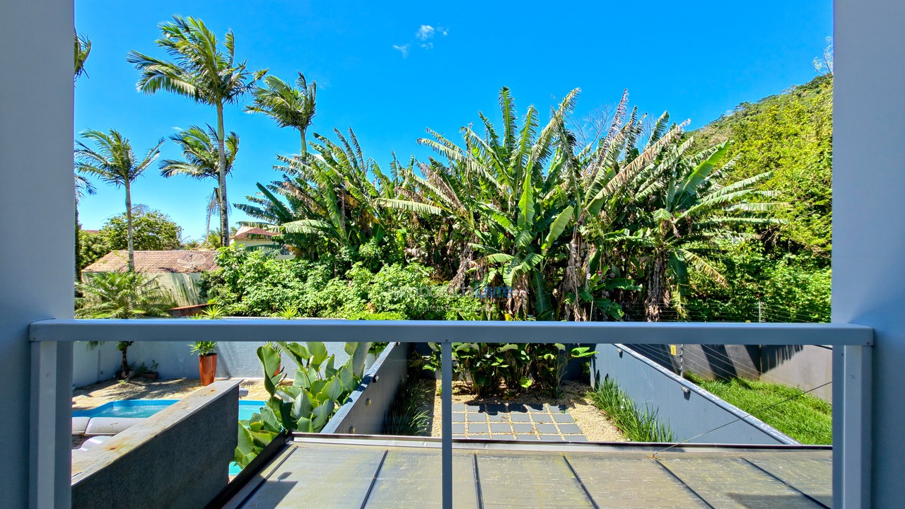 House for vacation rental in São Francisco do Sul (Itaguaçu)