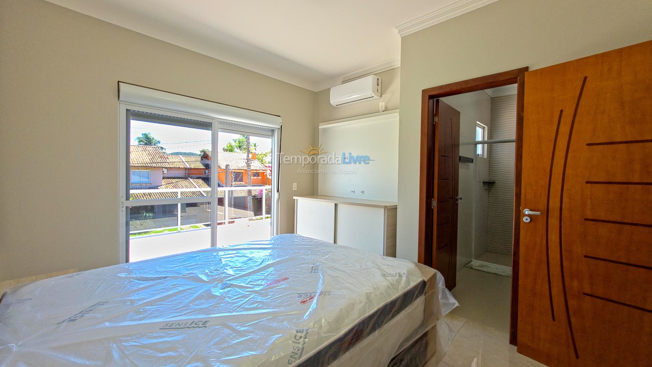 House for vacation rental in São Francisco do Sul (Itaguaçu)