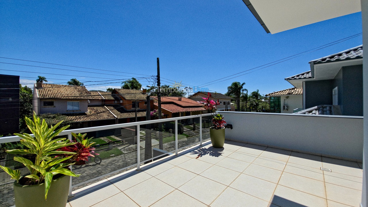 House for vacation rental in São Francisco do Sul (Itaguaçu)