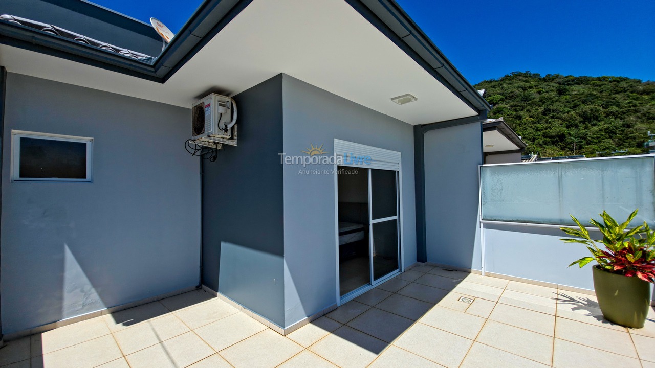 House for vacation rental in São Francisco do Sul (Itaguaçu)