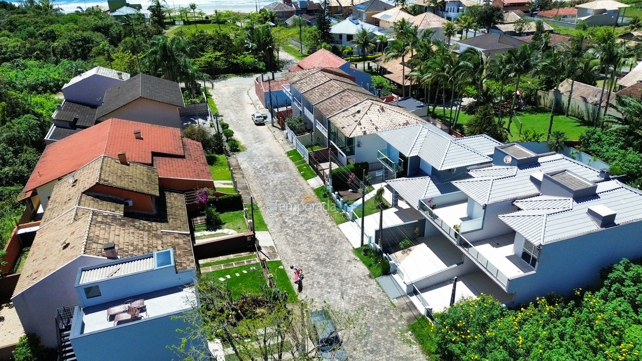 House for vacation rental in São Francisco do Sul (Itaguaçu)
