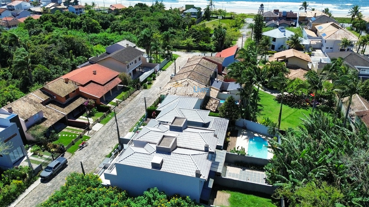 House for vacation rental in São Francisco do Sul (Itaguaçu)
