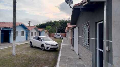 House for rent in Matinhos - Balneario Albatroz