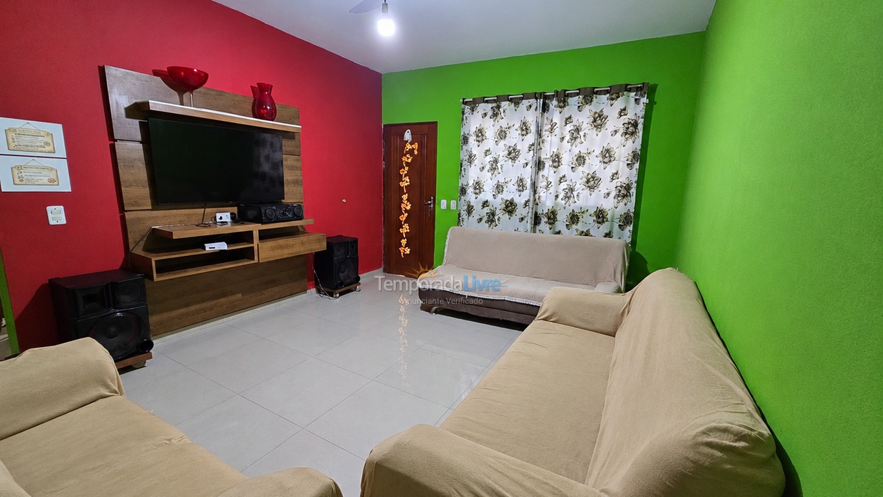 Casa para aluguel de temporada em Ubatuba (Lagoinha)