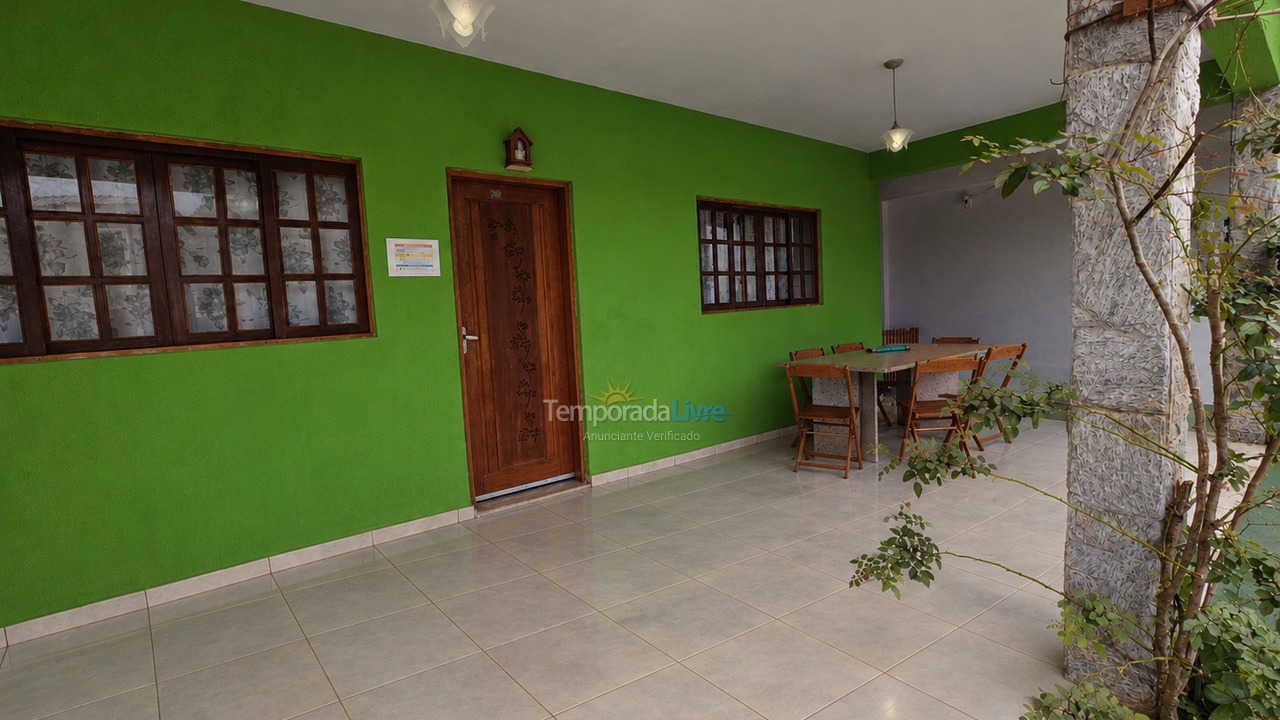 Casa para aluguel de temporada em Ubatuba (Lagoinha)