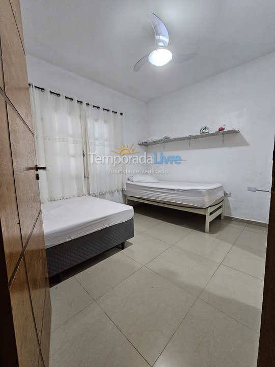 Casa para aluguel de temporada em Ubatuba (Lagoinha)