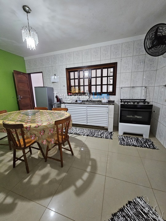 Casa para aluguel de temporada em Ubatuba (Lagoinha)