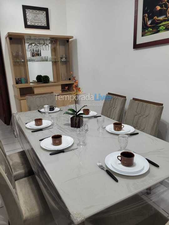 Apartamento para aluguel de temporada em Ubatuba (Praia Grande)