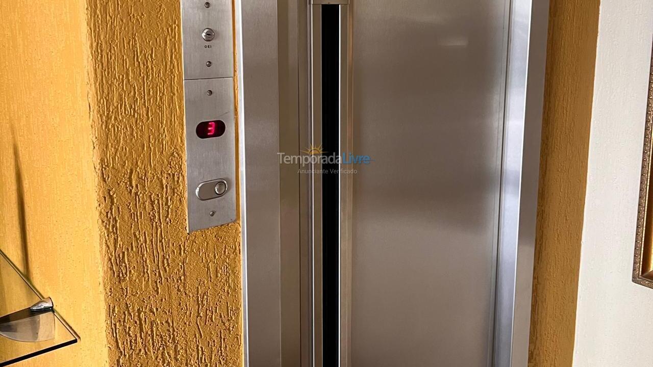 Apartamento para aluguel de temporada em Guarujá (Astúrias)