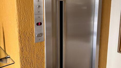 Elevador moderno