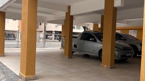 Garagem coberta 