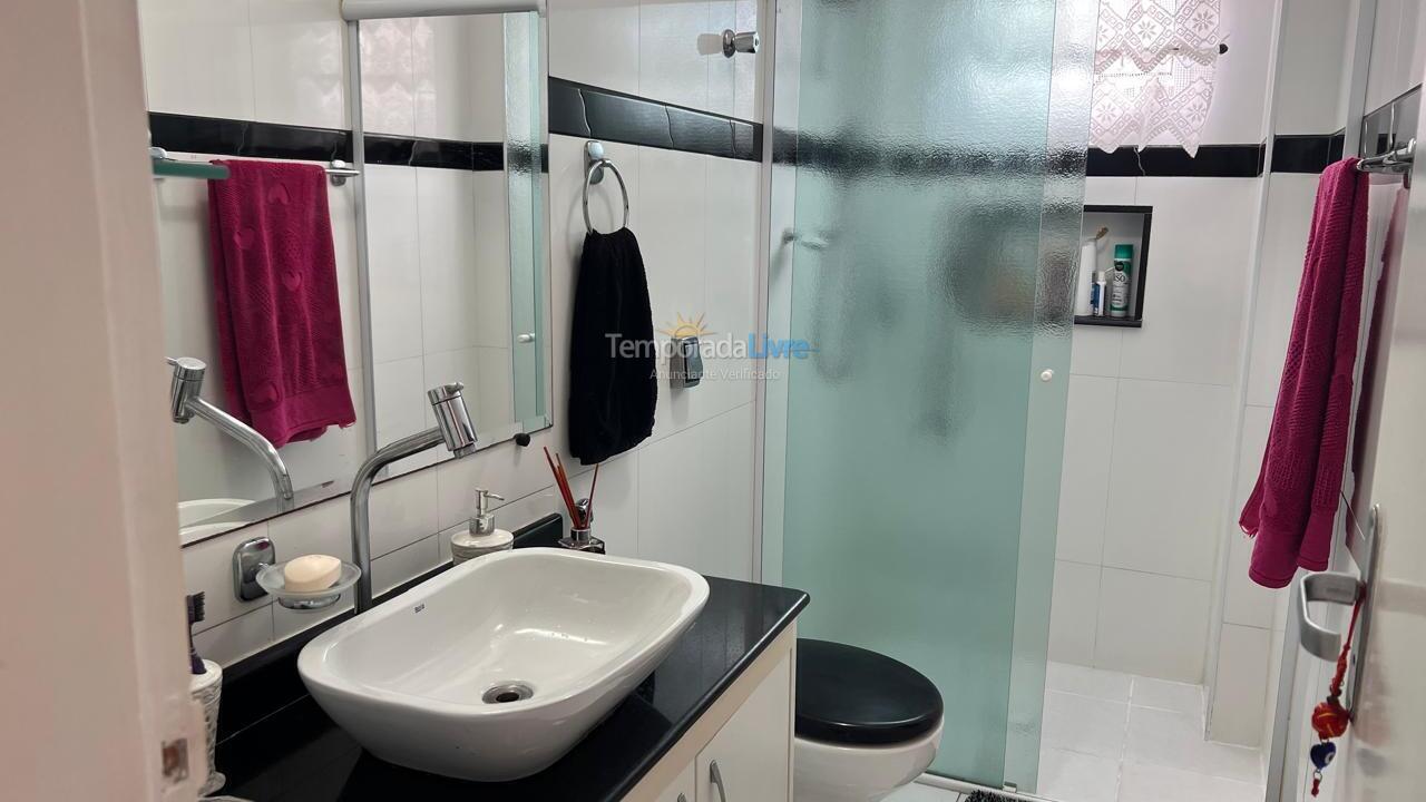 Apartamento para aluguel de temporada em Guarujá (Astúrias)