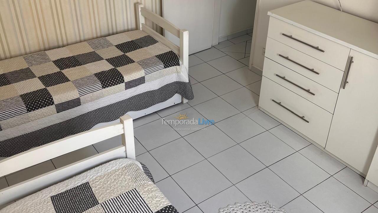 Apartamento para aluguel de temporada em Guarujá (Astúrias)